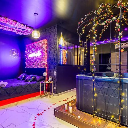 Sweet Secret'S Jacuzzi Hotel Le Breuil  Buitenkant foto