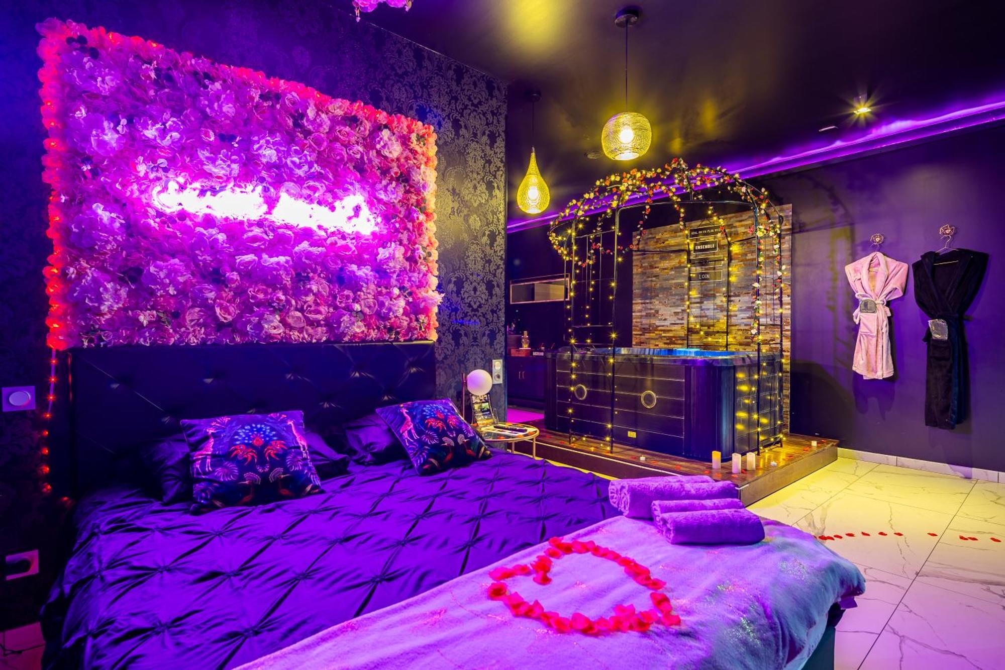 Sweet Secret'S Jacuzzi Hotel Le Breuil  Buitenkant foto